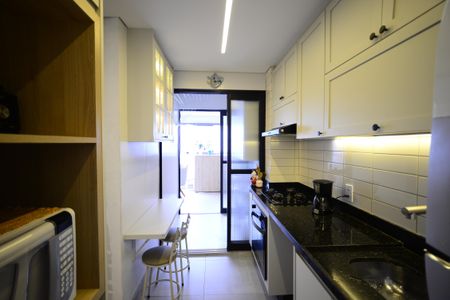 Apartamento à venda com 72m², 2 quartos e 1 vagaCozinha