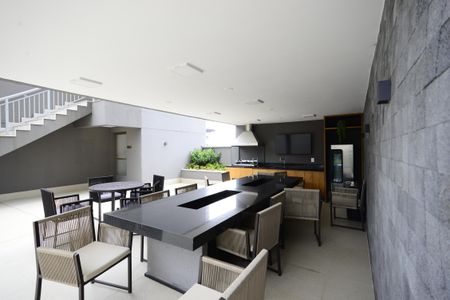 Apartamento à venda com 72m², 2 quartos e 1 vagaÁrea comum