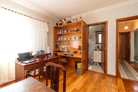 Casa à venda com 3 quartos, 400m² em Jardim Guapira, São Paulo