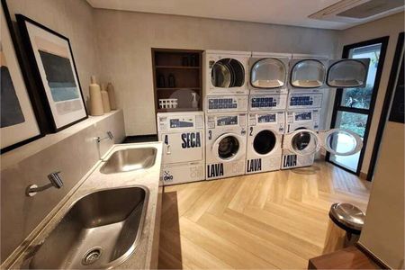 Apartamento à venda com 2 quartos, 39m² em Moema, São Paulo