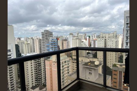 Apartamento à venda com 2 quartos, 74m² em Moema, São Paulo