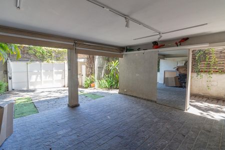 Casa à venda com 318m², 3 quartos e 4 vagasGaragem