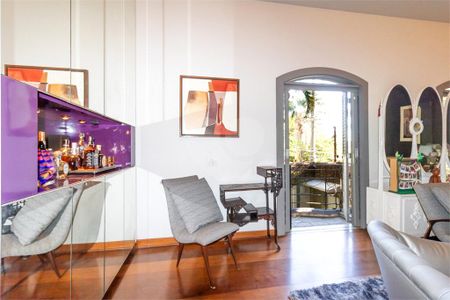 Casa à venda com 3 quartos, 318m² em Butantã, São Paulo