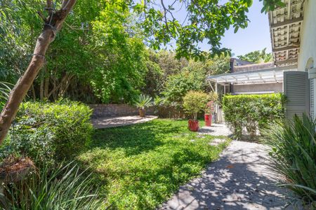 Casa à venda com 318m², 3 quartos e 4 vagasJardim