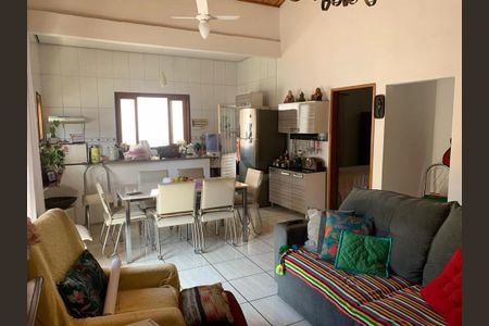 Casa à venda com 2 quartos, 250m² em Indianópolis, São Paulo