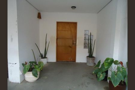 Casa à venda com 2 quartos, 250m² em Indianópolis, São Paulo