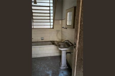 Casa à venda com 3 quartos, 160m² em Indianópolis, São Paulo