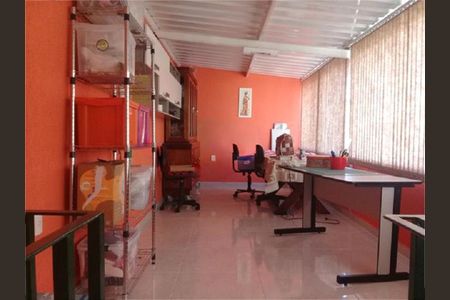 Casa à venda com 5 quartos, 140m² em Vila Campo Grande, São Paulo