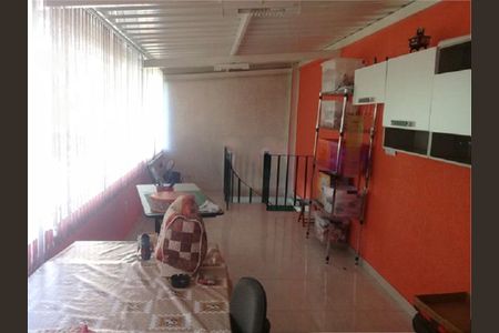 Casa à venda com 5 quartos, 140m² em Vila Campo Grande, São Paulo