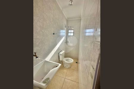 Casa de Condomínio à venda com 2 quartos, 400m² em Cambuci, São Paulo