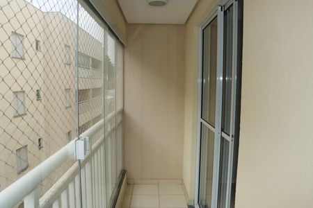 Varanda da Sala de apartamento para alugar com 2 quartos, 56m² em Jardim Rio das Pedras, Cotia