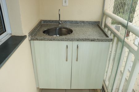 Varanda da Sala de apartamento para alugar com 2 quartos, 56m² em Jardim Rio das Pedras, Cotia
