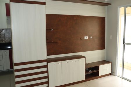 Sala de apartamento para alugar com 2 quartos, 56m² em Jardim Rio das Pedras, Cotia