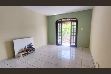 Sala de casa para alugar com 4 quartos, 250m² em Curicica, Rio de Janeiro