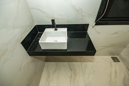 Casa à venda com 200m², 3 quartos e 2 vagasBanheiro Social