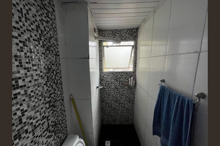 Apartamento à venda com 56m², 2 quartos e 1 vaga Apartamento à venda com 56m², 2 quartos e 1 vagaBanheiro