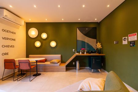 Apartamento à venda com 40m², 2 quartos e sem vaga Apartamento à venda com 40m², 2 quartos e sem vagaCoworking