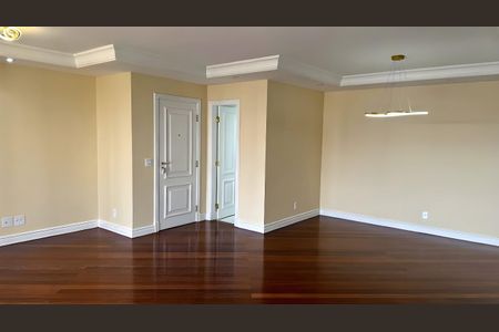 Apartamento para alugar com 4 quartos, 180m² em Vila Suzana, São Paulo