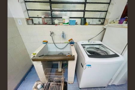 Casa à venda com 75m², 1 quarto e 2 vagas Casa à venda com 75m², 1 quarto e 2 vagasÁrea de Serviço