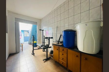 Casa à venda com 75m², 1 quarto e 2 vagas Casa à venda com 75m², 1 quarto e 2 vagasQuintal
