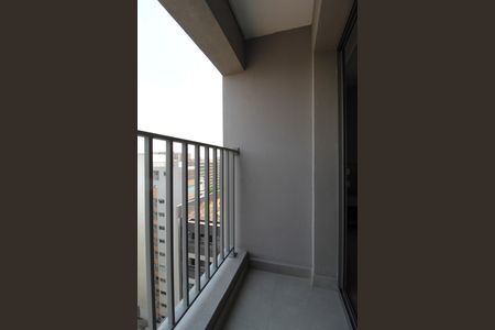 Varanda de kitnet/studio para alugar com 1 quarto, 24m² em Indianópolis, São Paulo
