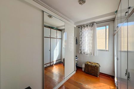 Apartamento à venda com 70m², 3 quartos e 1 vaga Apartamento à venda com 70m², 3 quartos e 1 vagaQuarto
