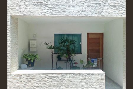 Casa à venda com 75m², 2 quartos e sem vagaFachada