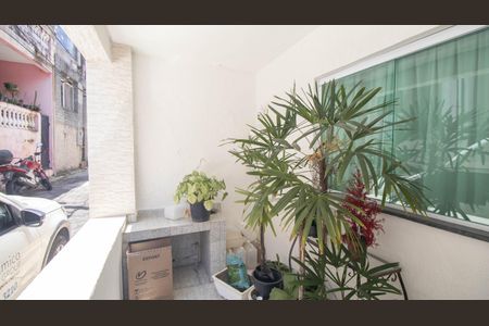 Casa à venda com 75m², 2 quartos e sem vagaVaranda