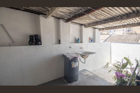 Casa à venda com 75m², 2 quartos e sem vagaÁrea de Serviço