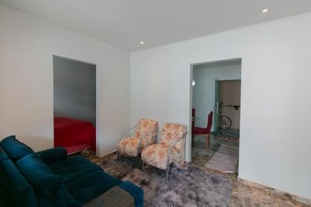 Sala de casa para alugar com 3 quartos, 240m² em Vila Cloris, Belo Horizonte