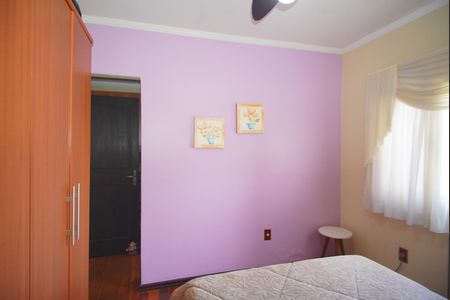 Suíte de apartamento à venda com 2 quartos, 65m² em Jardim Floresta, Porto Alegre
