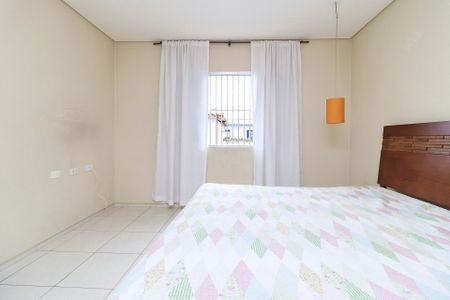 Casa à venda com 191m², 4 quartos e 4 vagas Casa à venda com 191m², 4 quartos e 4 vagasSuíte