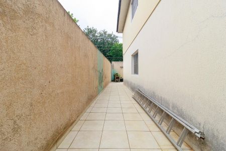 Casa à venda com 191m², 4 quartos e 4 vagas Casa à venda com 191m², 4 quartos e 4 vagasQuintal