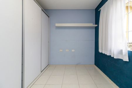 Casa à venda com 191m², 4 quartos e 4 vagas Casa à venda com 191m², 4 quartos e 4 vagasQuarto 2