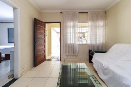 Casa à venda com 191m², 4 quartos e 4 vagas Casa à venda com 191m², 4 quartos e 4 vagasSala