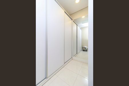 Casa à venda com 191m², 4 quartos e 4 vagas Casa à venda com 191m², 4 quartos e 4 vagasSuíte