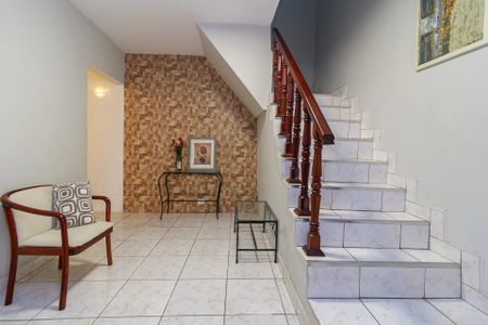 Casa à venda com 191m², 4 quartos e 4 vagas Casa à venda com 191m², 4 quartos e 4 vagasEdícula