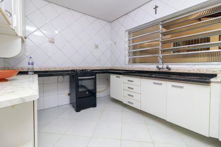Casa à venda com 191m², 4 quartos e 4 vagas Casa à venda com 191m², 4 quartos e 4 vagasCozinha