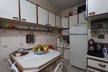 Casa para alugar com 250m², 4 quartos e 1 vagaCozinha