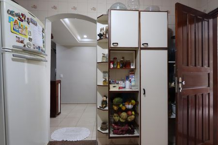 Casa para alugar com 250m², 4 quartos e 1 vagaCozinha