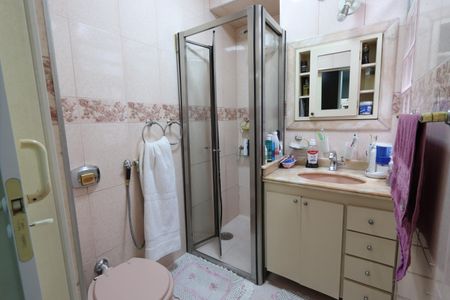 Casa para alugar com 250m², 4 quartos e 1 vagaBanheiro da Suíte