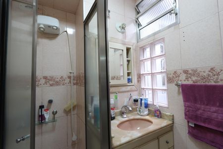 Casa para alugar com 250m², 4 quartos e 1 vagaBanheiro da Suíte