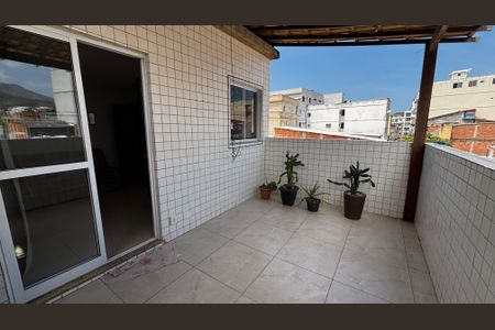 Apartamento à venda com 64m², 2 quartos e sem vagaVaranda