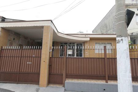 Casa para alugar com 80m², 2 quartos e sem vaga Casa para alugar com 80m², 2 quartos e sem vagaFachada