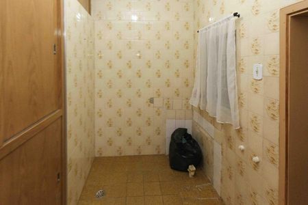 Casa para alugar com 80m², 2 quartos e sem vaga Casa para alugar com 80m², 2 quartos e sem vagaBanheiro