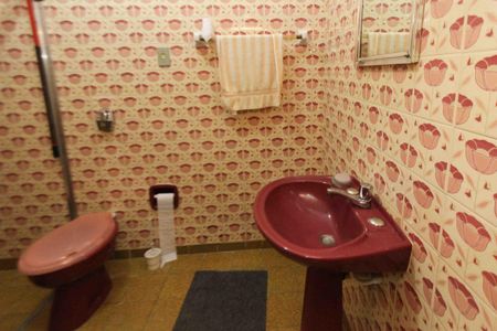 Casa para alugar com 80m², 2 quartos e sem vaga Casa para alugar com 80m², 2 quartos e sem vagaBanheiro