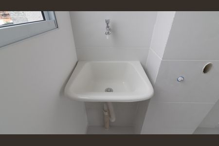 Casa à venda com 37m², 2 quartos e sem vaga Casa à venda com 37m², 2 quartos e sem vagaSala/Cozinha