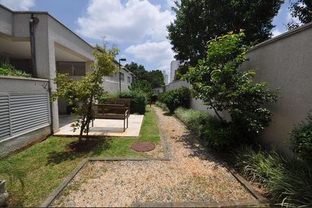 Apartamento à venda com 68m², 2 quartos e 1 vagaÁrea comum