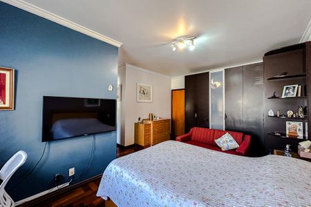 Apartamento à venda com 238m², 6 quartos e 4 vagas Apartamento à venda com 238m², 6 quartos e 4 vagasSuíte 2