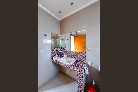 Apartamento à venda com 238m², 6 quartos e 4 vagas Apartamento à venda com 238m², 6 quartos e 4 vagasBanheiro da Suíte 3